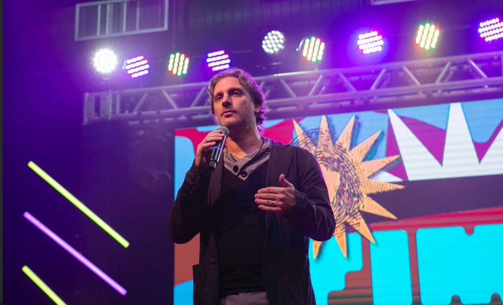 WhatsApp Image 2025-12-09 at 09.32.24